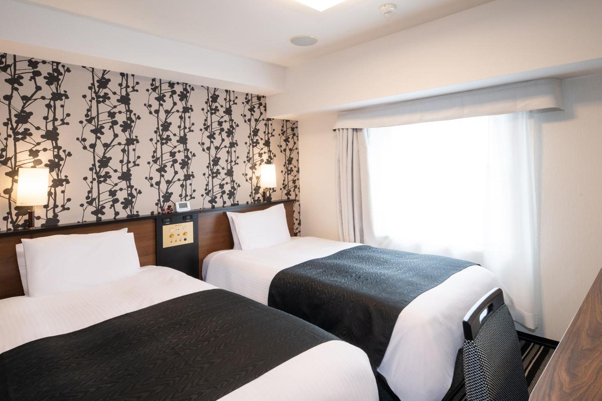 Apa Hotel & Resort Tokyo Bay Shiomi — Foto’s 2